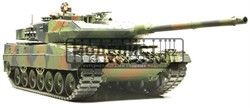 Современный танк Leopard 2 A6 с 2 фигурами