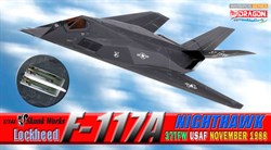 Самолет  LOCKHEED F-117A NIGHTHAWK 37TFW USAF NOVEMBER 1988  (1:144)