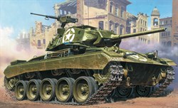 Танк  M24 CHAFFEE (1:35)