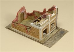 Диорама  WRECKED HOUSE (1:72)