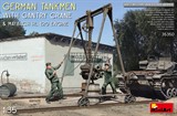 German Tankmen with Gantry Crane &amp; Maybach HL 120 Engine - фото 27671